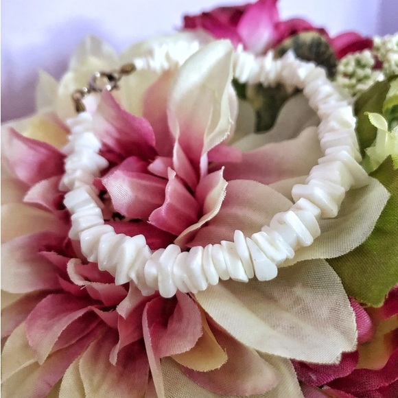 Vintage puka shells bracelet - Picture 2 of 4